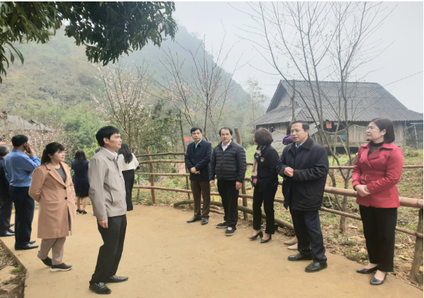 Department of Culture, Sports and Tourism implemented the Project to build highland communes of Tan Lac district into provincial-level tourist areas by 2030